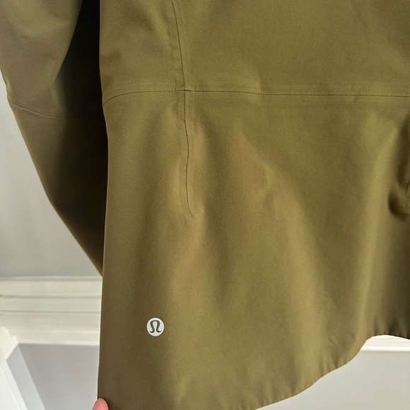 Lululemon Rain Rival jacket - Picture 10 of 16